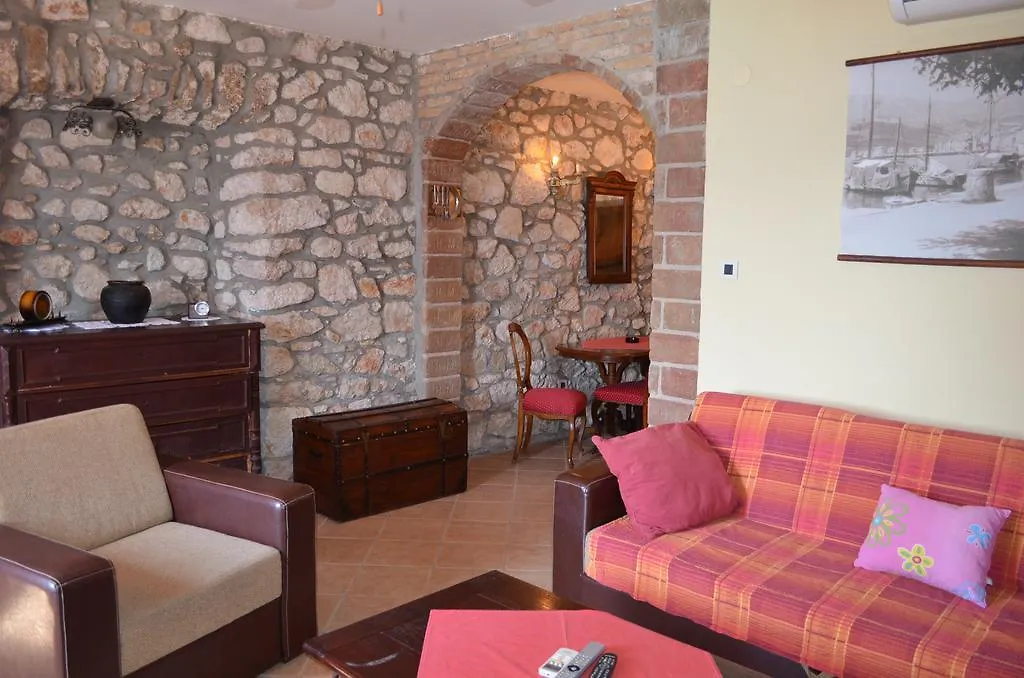 Apartment Sandi Baška 0*,  Kroatien