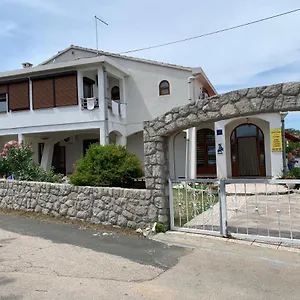 Tesmija Apartman